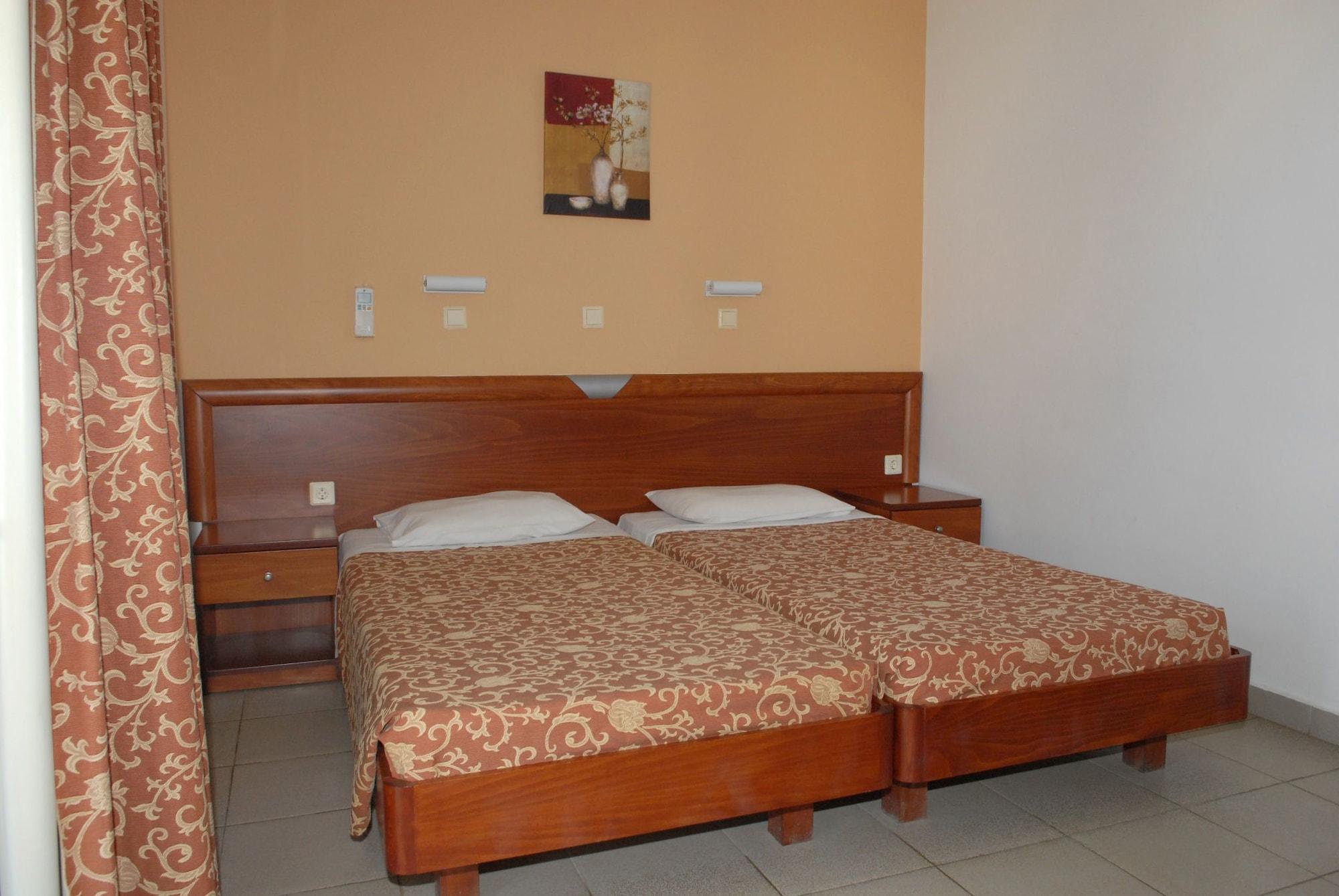 Barbie Hotel Apartments Jaliszósz Kültér fotó