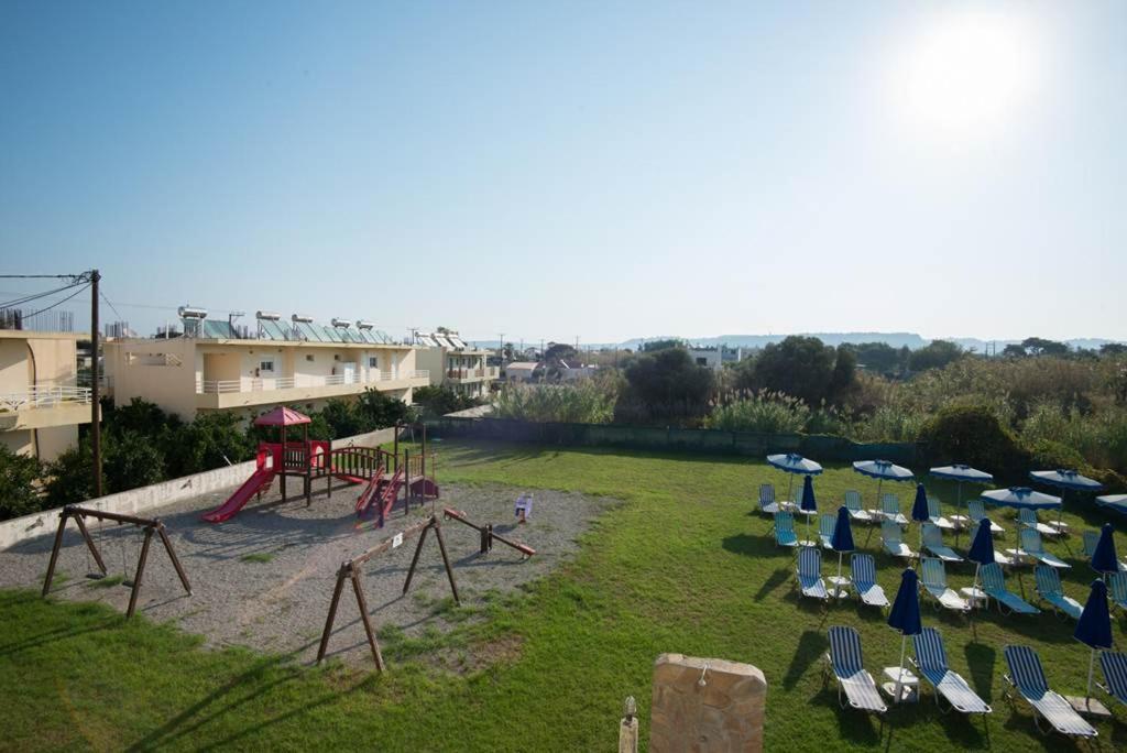 Barbie Hotel Apartments Jaliszósz Kültér fotó