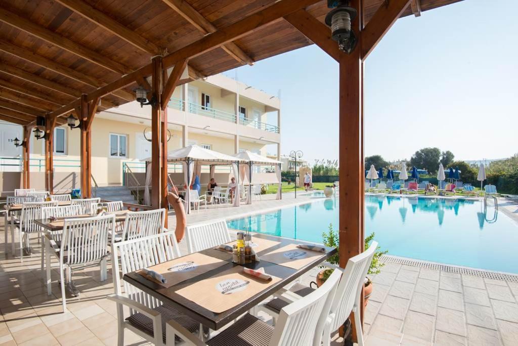 Barbie Hotel Apartments Jaliszósz Kültér fotó