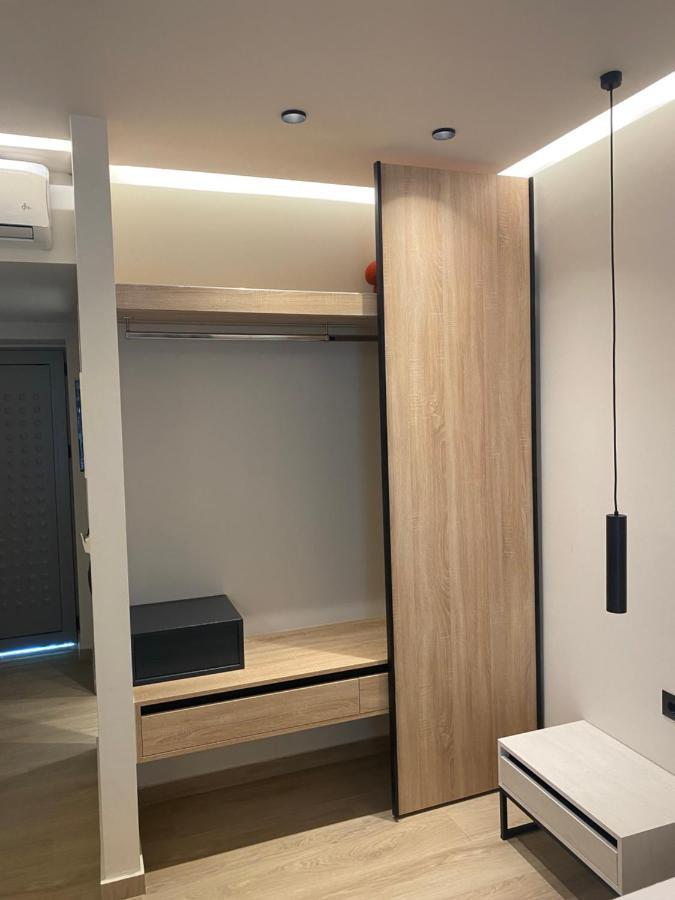 Barbie Hotel Apartments Jaliszósz Kültér fotó