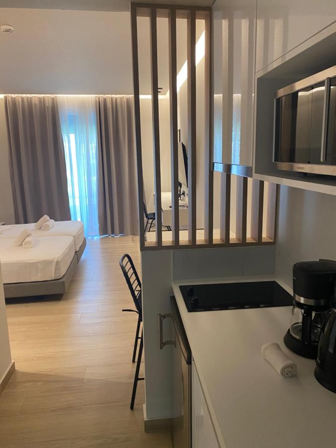 Barbie Hotel Apartments Jaliszósz Kültér fotó