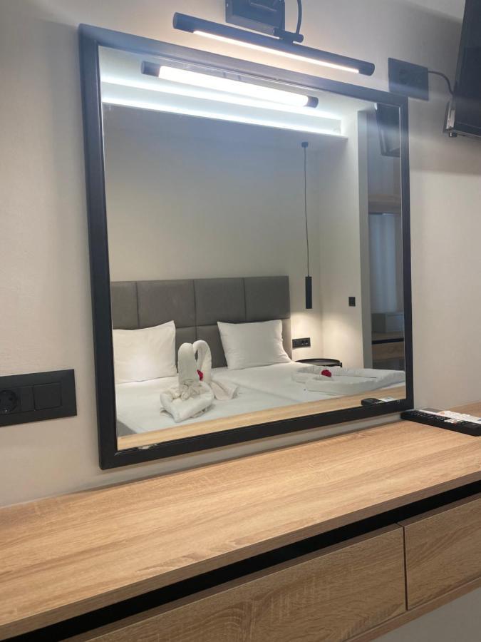 Barbie Hotel Apartments Jaliszósz Kültér fotó